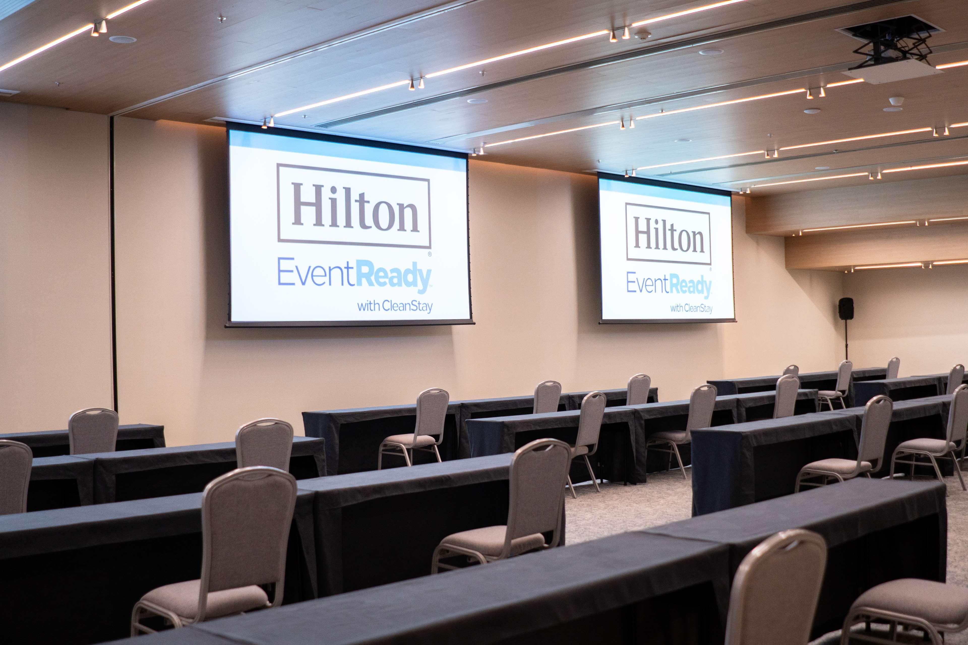 Hilton Copacabana Rio De Janeiro Exteriér fotografie A meeting room at a Hilton hotel